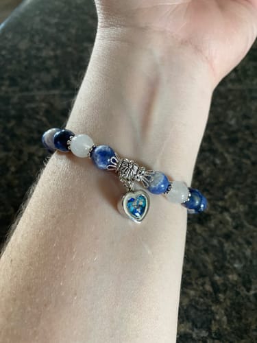 Customer photo review of Snow Quartz and Sodalite Healing Bracelet with Cremation Ashes