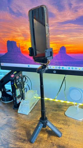 Customer photo review of Ulanzi JJ02 Extendable Grip Phone Tripod with Remote M004