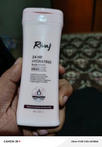 Customer photo review of Sakura White Lotion