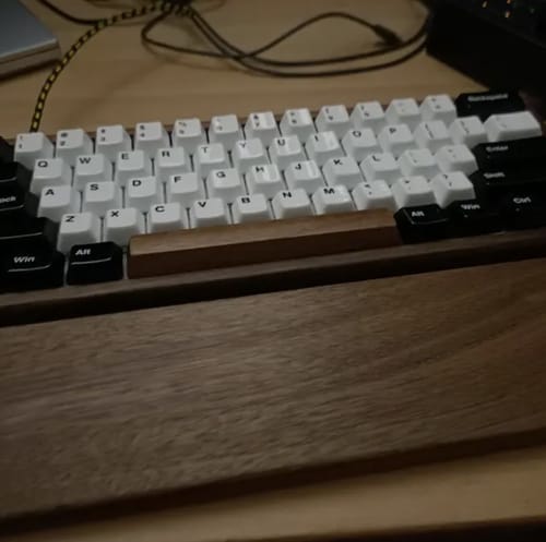 Customer photo review of American Black Walnut 60% Keyboard Case