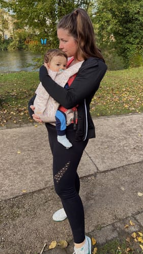 Customer photo review of Psyche Exquis Baby Carrier