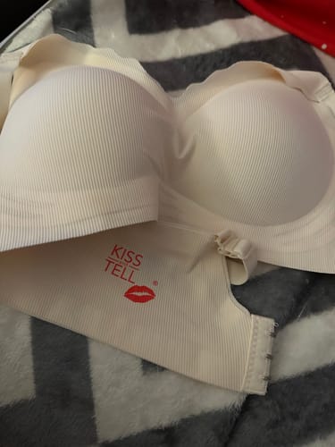 Customer photo review of Delia Wireless Bra