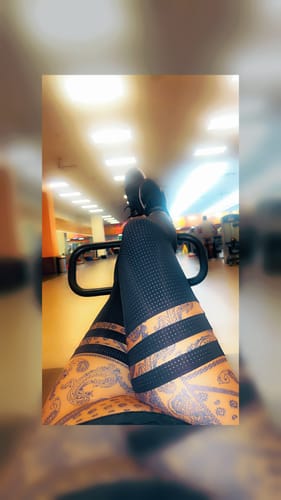Customer photo review of Camouflage scrunch legging