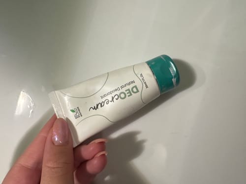 Customer photo review of DeoCream