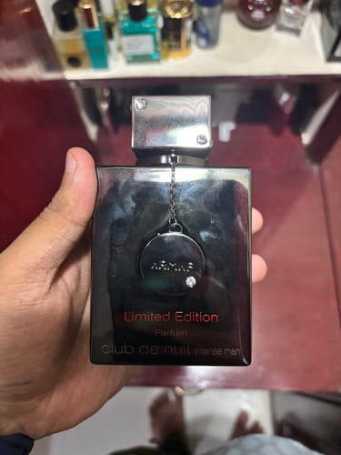 Customer photo review of Armaf Club De Nuit Intense Man Parfum Limited Edition