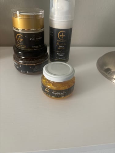 Customer photo review of Exfoliante De Miel y Café (Previene la aparición de celulitis)