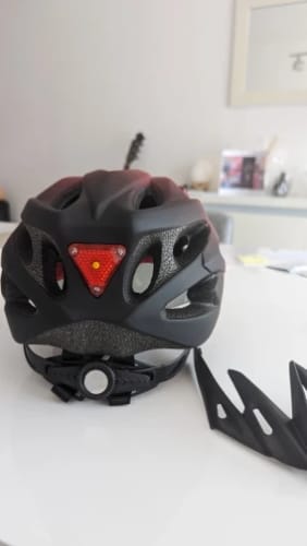 Customer photo review of Casque de vélo ultraléger avec LED, respirant et coloré