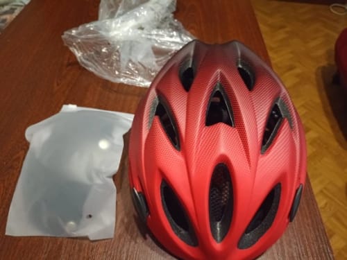 Customer photo review of Casque de vélo ultraléger avec LED, respirant et coloré
