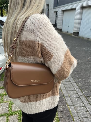 Customer photo review of CHLOIE - DARK BROWN