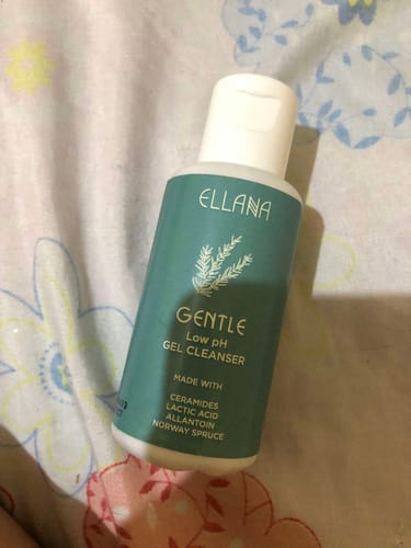 Customer photo review of Gentle Low pH Gel Cleanser