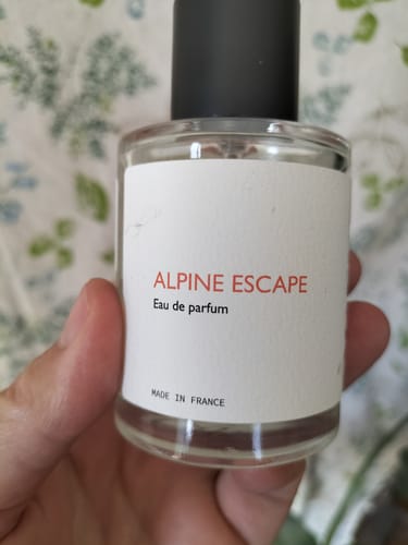Customer photo review of Alpine Escape