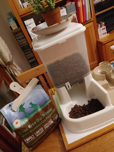 Customer photo review of Abbonamento gatto formula Anatra e Mirtilli