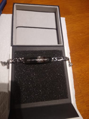 Customer photo review of 7mm Figaro Link ID Bracelet