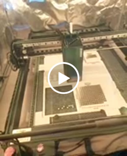 Customer video review of AtomStack A40/X40 Pro Laser Cutter and Engraver Equipped with F60 Air Assist Kit