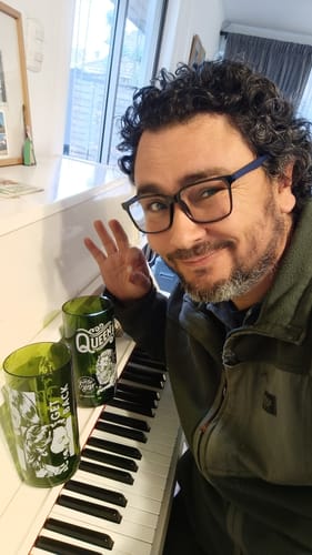 Customer photo review of Juego de 6 Vasos Bandas Icónicas