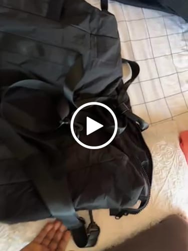 Customer video review of Zoraesque Duffel