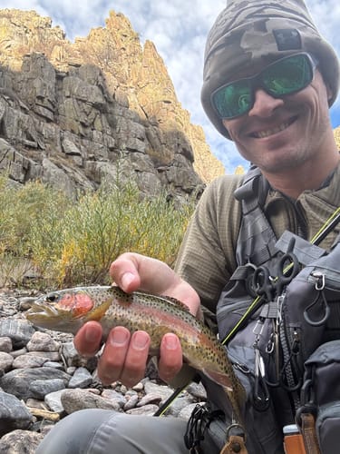 Customer photo review of JHFLYCO Adjustable Mesh Fishing Vest