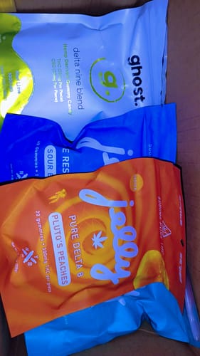 Customer photo review of Jelly Pure Delta 8 Space Series *6000mg* Gummies