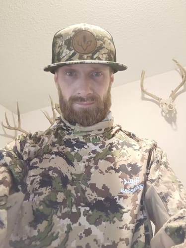 Customer photo review of Men's Lightweight UPF 50+ Camo Hunting Gloves HG05