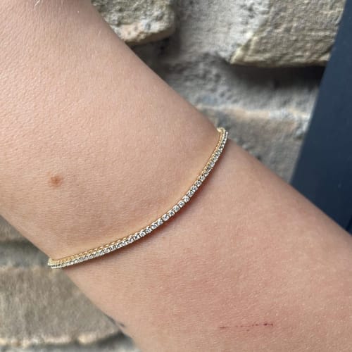Customer photo review of Bracciale Tennis stampato zirconi bianchi in Oro 18kt 1,5 mm