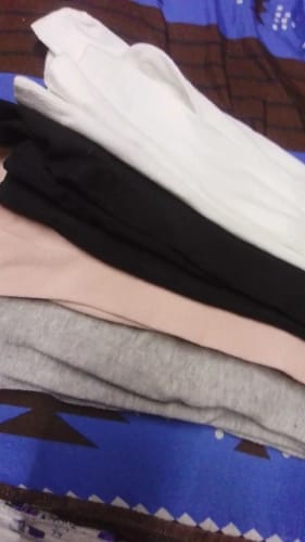 Customer photo review of 4 Pairs Solid Tights