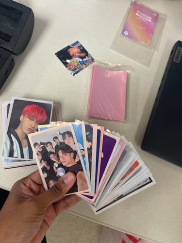 Customer photo review of PREMIUM IRIDESCENT PHOTOCARD SLEEVES - ROSE QUARTZ