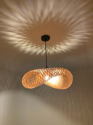 Customer photo review of Moderne geflochtene Pendelleuchte aus Bambus