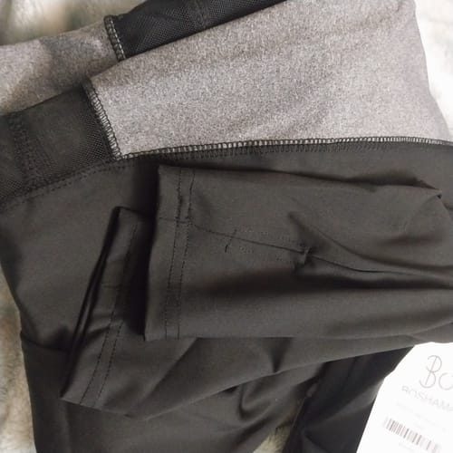 Customer photo review of C Apex 2-Piece Yoga Power Set: High-Stretch Thumb-Hole Jacket & Ultimate Phone Pocket Leggings