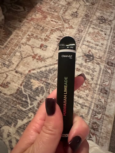 Customer photo review of Hawaiian Limeade CBD Vape Pen - 500mg