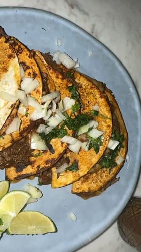Fotorecensie van een klant over Birria Bomb