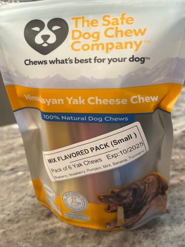 Customer photo review of MIX FLAVORED CHEWS ( A PACK OF 6 STICKS )