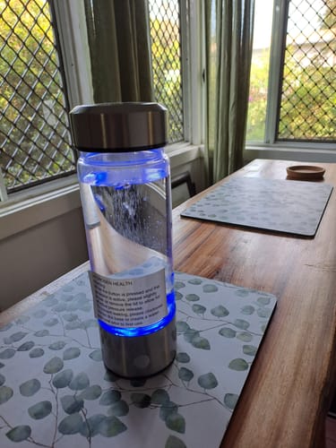 Customer photo review of HydroLab® 2.0 Hydrogen Water Bottle 420ml