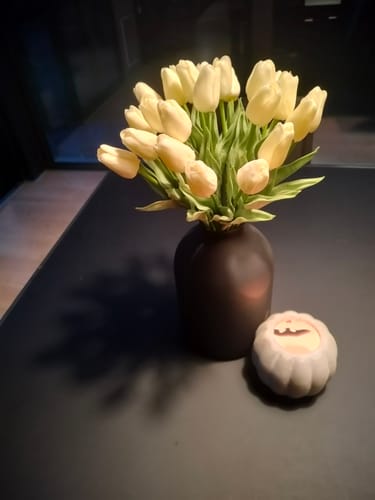 undefined review of Kunst Tulpen Boeket - Ivoor (25 stengels) image 1 out of 1