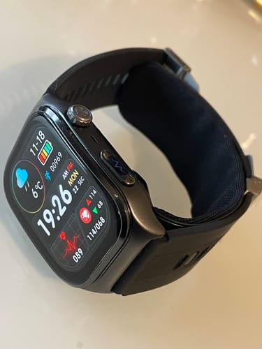 Customer photo review of VitaFit Air3 Smartwatch mit Blutdruckmessung Pumparmband