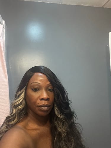 Customer photo review of Raw Indian Wavy Gray Hair