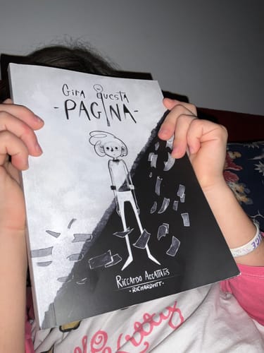 Customer photo review of Gira questa pagina “White Variant” con correzione a mano