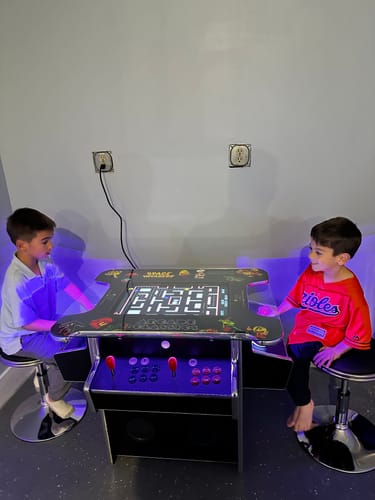 Customer photo review of TRACKBALL Cocktail Arcade Machine 4600 Multi cade Retro 4600 games Cabinet