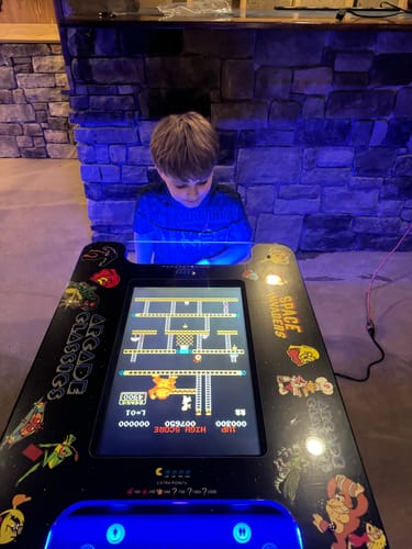 Customer photo review of 412 Arcade Commercial Cocktail Table Machine Lefty and Righty Play