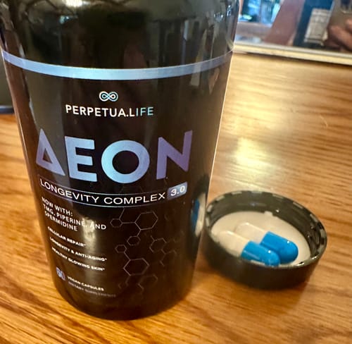 Customer photo review of AEON™ NAD+ Liposomal Longevity Complex with Nicotinamide DUO™