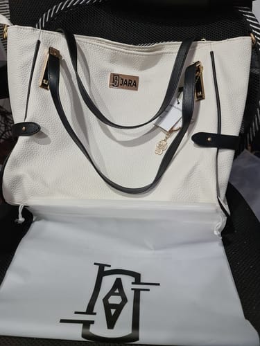 Customer photo review of VENICE LEATHER TOTE BAG - CREAMY WHITE