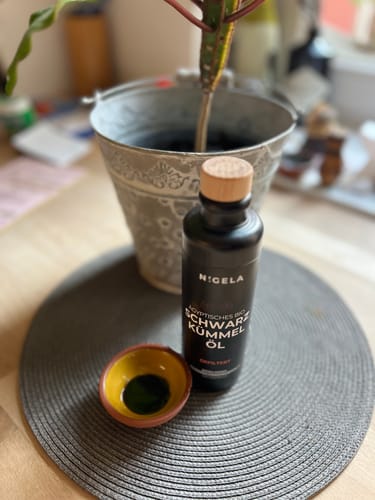 Customer photo review of Ägyptisches Bio Schwarzkümmelöl GEFILTERT - kaltgepresst in Rohkostqualität - 200ml