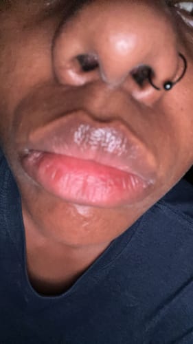 Customer photo review of Jolie’s Lip Kit
