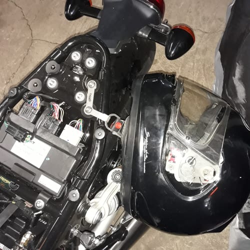 Customer photo review of Brogue Triumph Modern Classic Helmet Hook (lock) - 2016+ Triumph Speed Twin, Thruxton R/RS, Bonneville T100 & T120, Street Twin / Cup