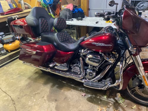 Customer photo review of C.C. RIDER Touring Seat Driver Passenger Seat With Backrest For Harley CVO Road Glide Electra Glide Street Glide Road King, Black Red, 2014-2024