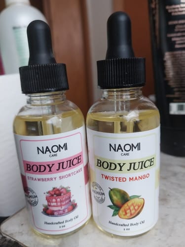 Customer photo review of BOGO Naomi Body Juice Oil