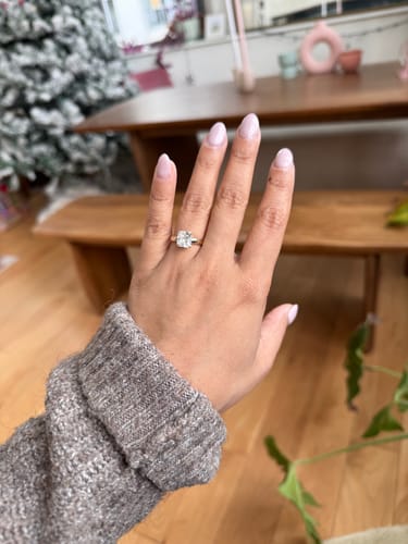 Customer photo review of The Cream Puff | Emerald