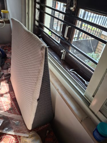 Customer photo review of Frido Ultimate Wedge Cushion