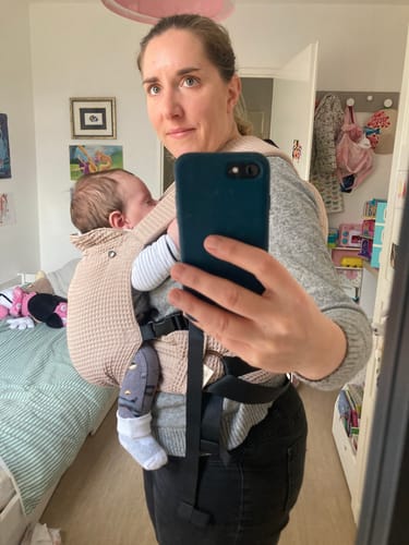 Customer photo review of Taupe Waffle Exquis Baby Carrier