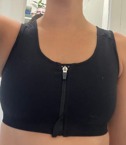 Customer photo review of AlignMe Zipper Posture Sports Bra For Women