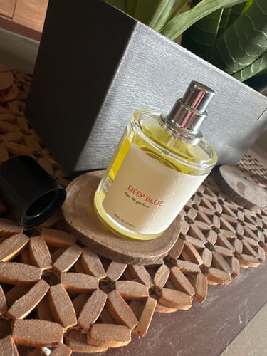 Customer photo review of Deep Blue